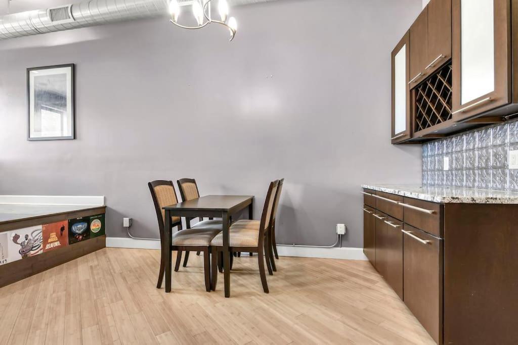 Lovely 2-Bedroom Unit In Springfriend สปริงฟิลด์ ภายนอก รูปภาพ